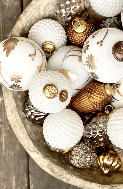 boules-de-noel-dore-decoration