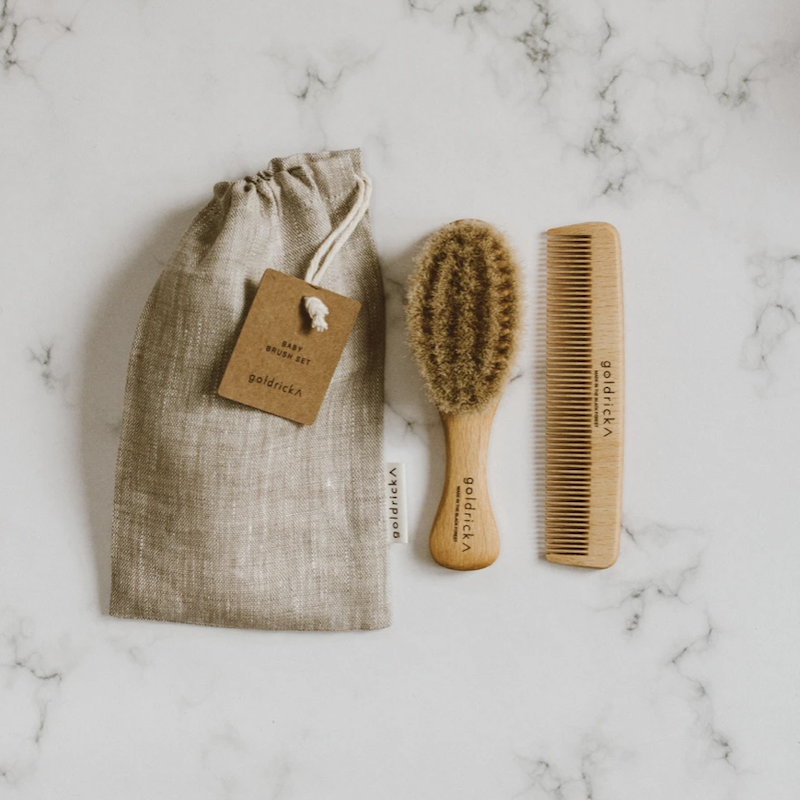 Brosse Et Peigne En Bois Pour Bebe Goldrick Le Joli Shop Brosse Et Peigne En Bois Pour Bebe Goldrick Le Joli Shop