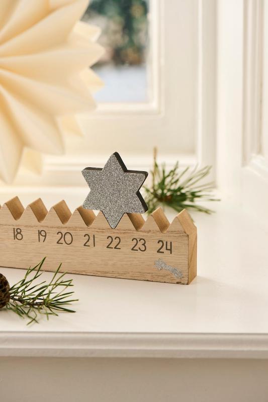 calendrier-avent-etoile-bois