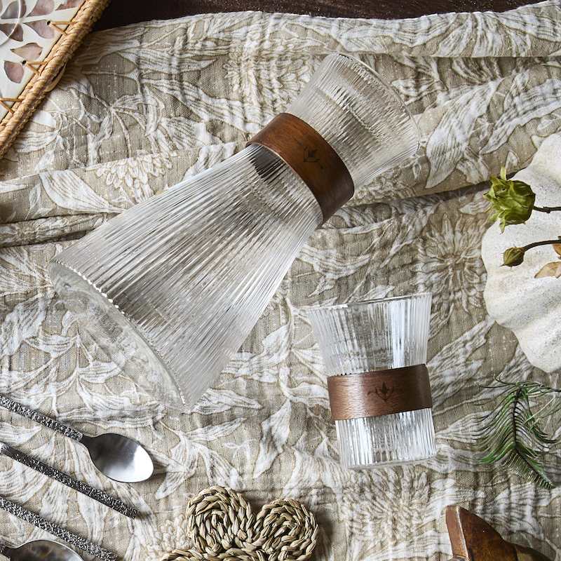 carafe-verre-strie-vaisselle