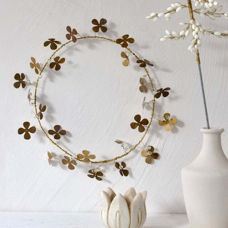 couronne-de-fleurs-en-laiton