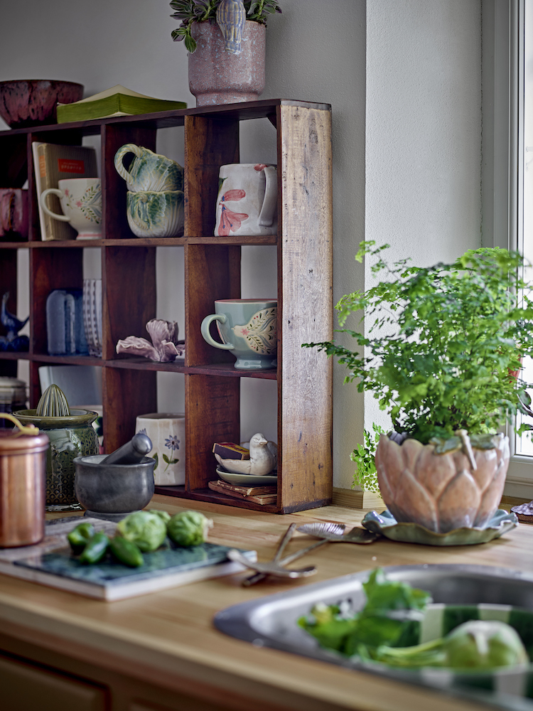 etagere-bois-compartiments-mugs