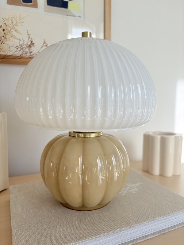 lampe-charlie-ronde-verre-beige