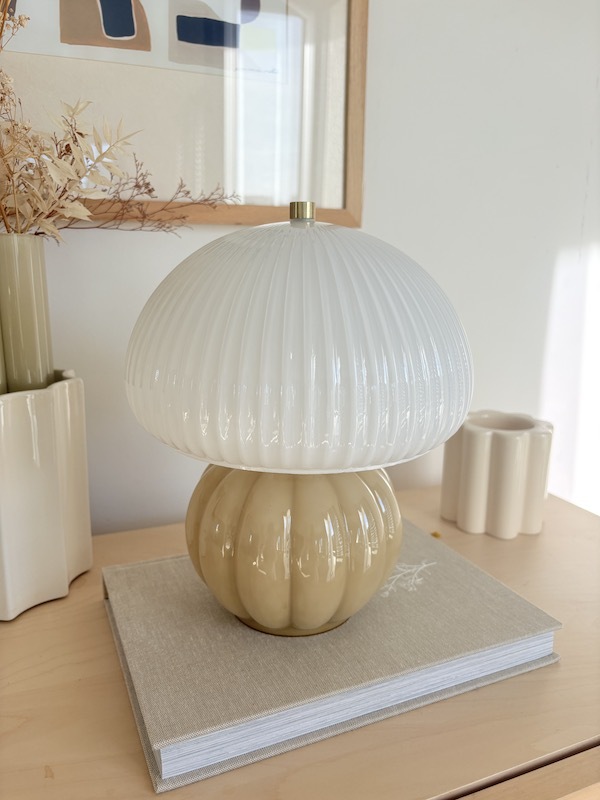 lampe-ronde-abat-jour-en-verre