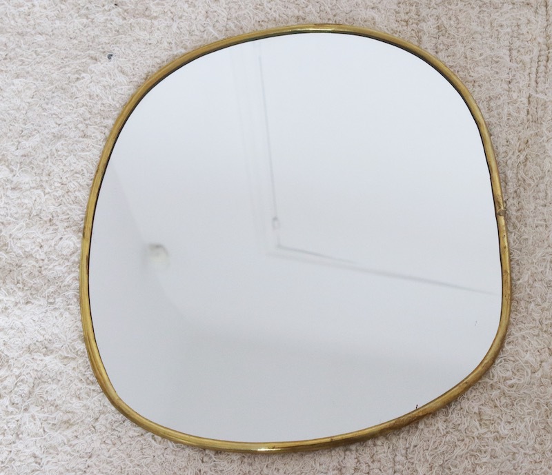 miroir-forme-ronde-irreguliere-laiton