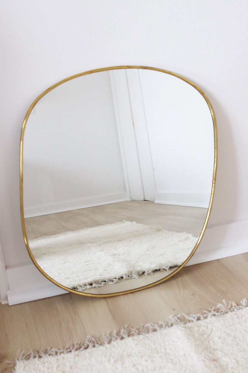 miroir-rond-irregulier-laiton