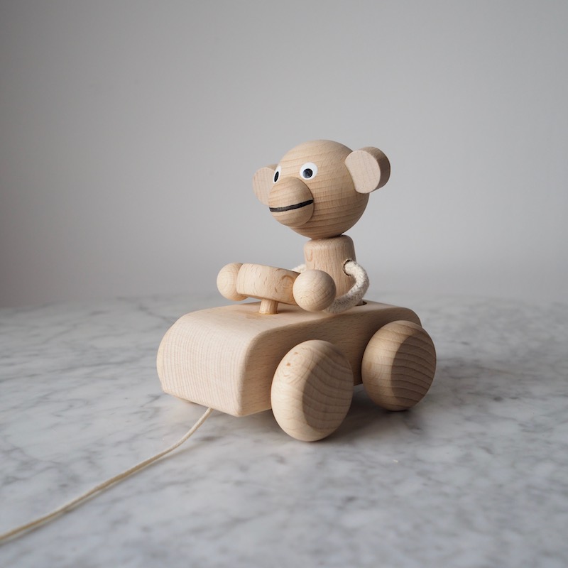 oliver-singe-voiture-sarah-and-bendrix