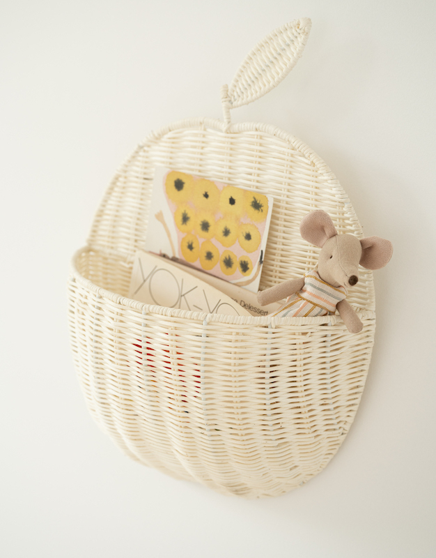 panier-pomme-mural-beige