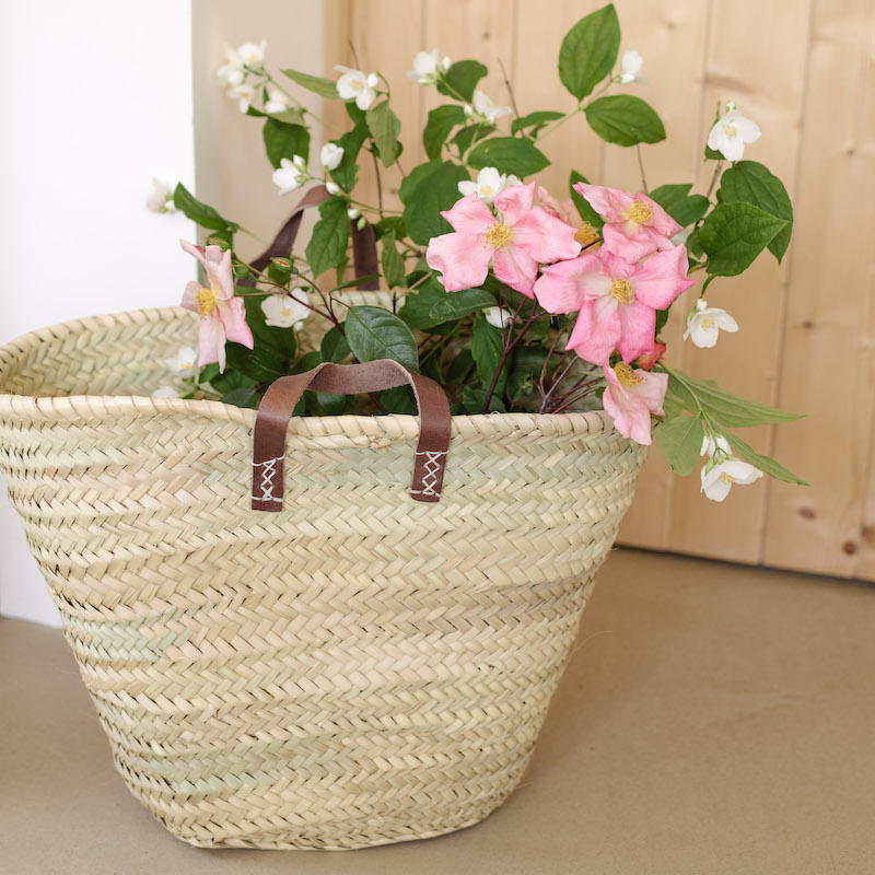 panier-avec-anses-cuir
