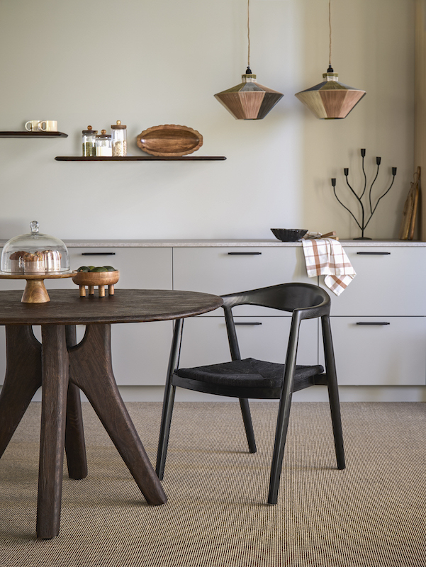 plateau-en-bois-pieds-decoration