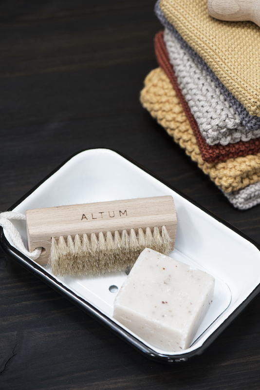 porte-savon-email-noir-blanc