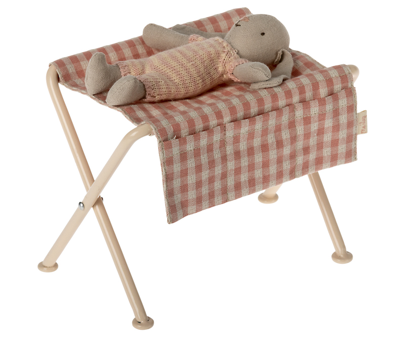 table-a-langer-maileg