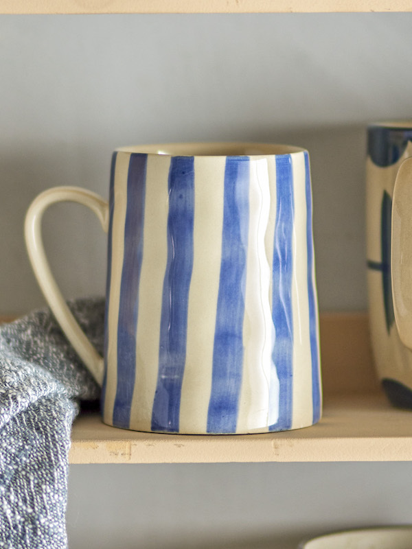 tasse-begonia-mug-bleu-bloomingville