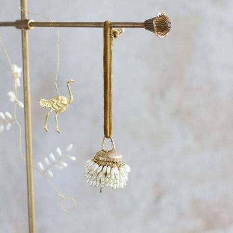 cloche-laiton-avec-coquillage