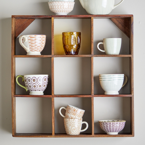 etagere-bois-compartimente-murale