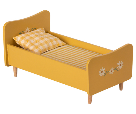 lit-bois-jaune-maileg