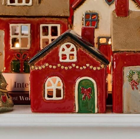 maison-avec-guirlande-27695-ib-laursen