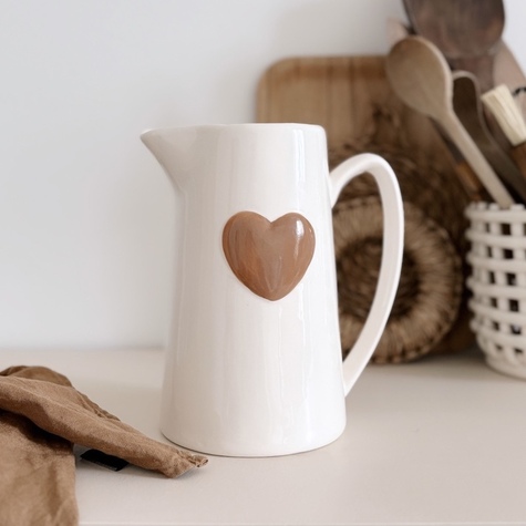 pichet-coeur-marron