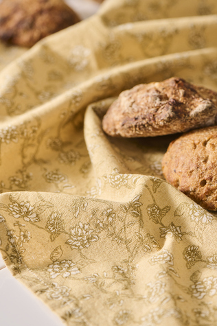 torchon-fleurs-ocre