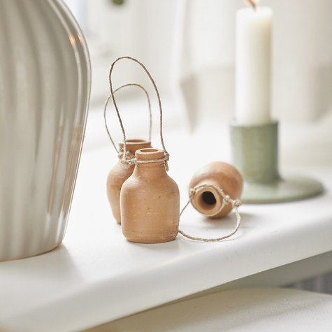 vases-a-suspendre-terre-cuite